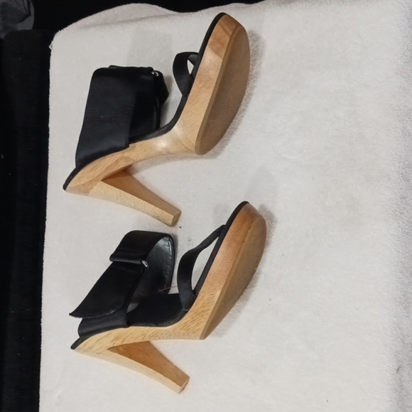 Bakers Black Chunky Strappy Heels. SIZE 10. - Picture 4 of 12